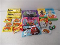 "As Is" Lot Of 20 Assorted Chocolate And Candy