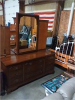 Willett cherry dresser w/ mirror