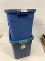 2 Rubbermaid 68L Storage Totes