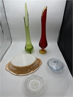 (2) vases, & 2 pieces of fire king