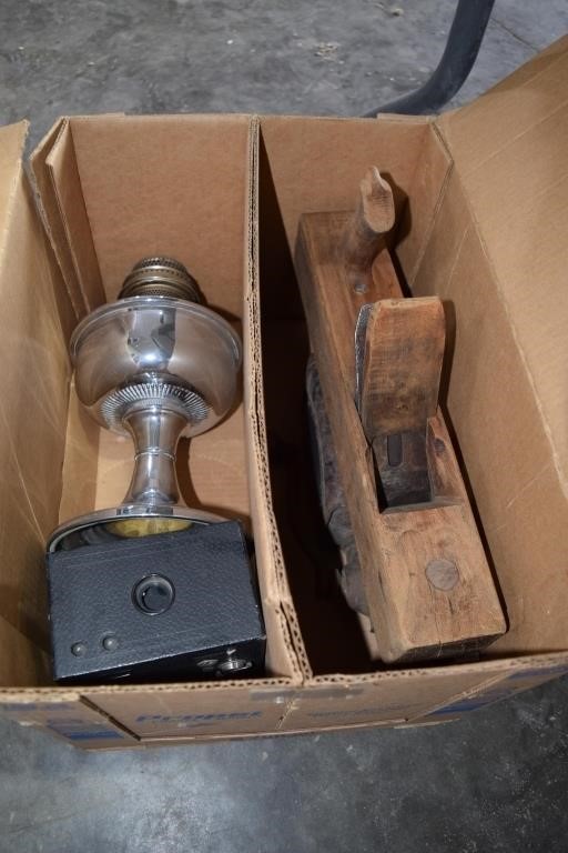 PLANER AND OIL LAMP