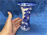 Mason Ironstone blue & white vase (circa 1849)
