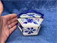 Hand painted blue & white trinket box