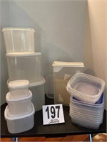 Assortment of Kitchen Plastic Storage Item(Den)