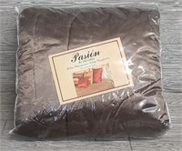 Pasion Chocolate Brown Comforter