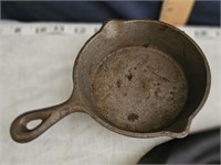 #6 cast iron skillet