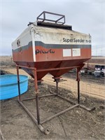 Super seeder tank on stand