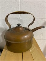 EARLY COPPER KETTLE