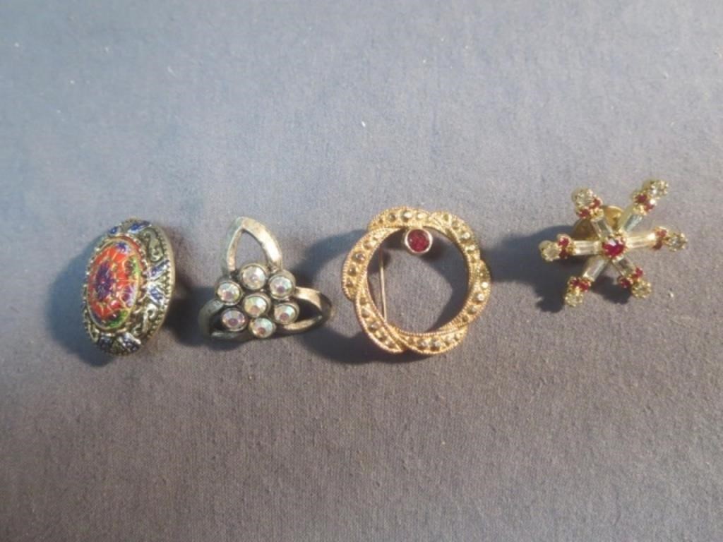 Four Nice Costume Broaches / Pins
