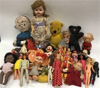 Lot of Vintage Dolls & Action Figures