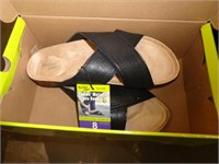 WESTERN CHIEF SANDALS SZ 8