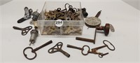 ASSORTED CLOCK KEYS