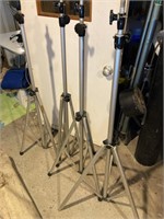 4 Tripod Stands In Grey Vintage Case