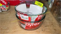 2ct. Pyrex 7-Cup Bowls