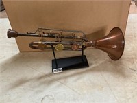 Decorative trumpet piece