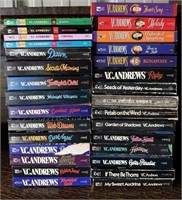 LOT OF V.C. ANDREWS PAPER BACK BOOKS