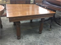Oak chunky leg table