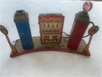 Metal gas station toy