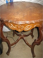 Round Antique Parlor Table