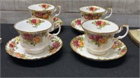4 Royal Albert Old Country Roses Cups & Saucers