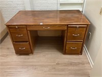 Wooden Office Desk- sizes in pics