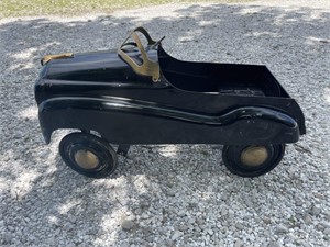 Vintage Childs Pedal Car