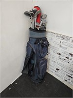 16 Vintage Golf Clubs w/Bag