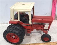 International 1546 Toy Tractor