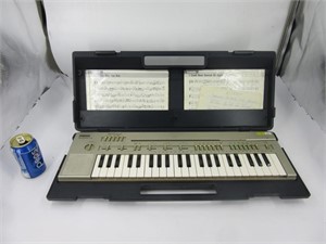 Clavier électronique vintage YAMAHA model PC-100
