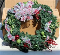 Nice Christmas Wreath w Gold & Greens