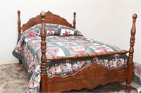 4-Poster Full Size Bed w/ Mattress & Bedding