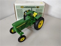 JD 3020 tractor 1/16 Summer Farm Toy Show