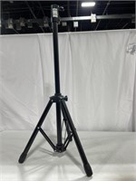 TRIPOD OF 30 INCH HEIGHT AND 1 INCH DIAMETER