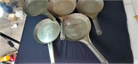 Group of 4 aluminum skillets