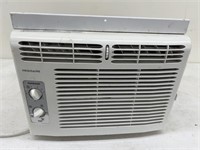 Frigidaire A/C (powers on)