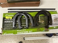 Horseshoe set