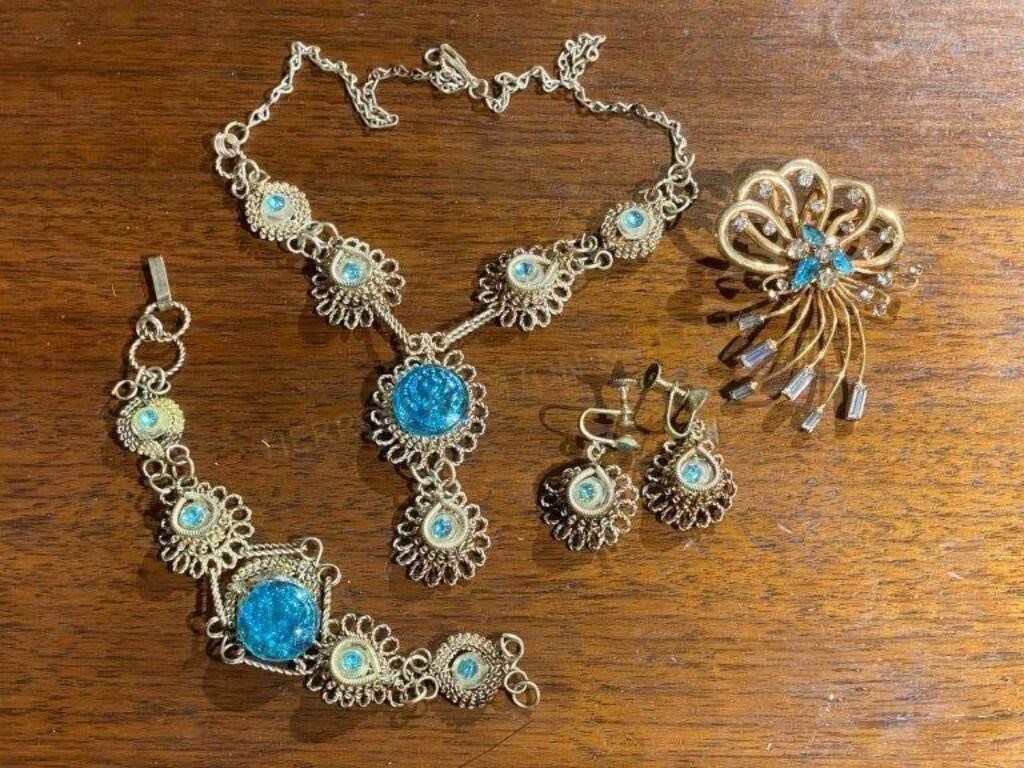 Jewelry Set (Incl. Necklace, Bracelet, Earrings,