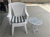 2 Plastic Outdoor Chairs, 1 Cushion And 1 Folding