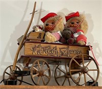 J - COLLECTIBLE BEARS IN VINTAGE WAGON (L122)
