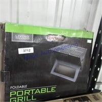 Foldable portable grill