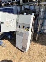 Solar Power Inverter/Control Unit