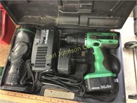 HITACHI POWER DRILL KIT W/ CHARGER & LIGHT