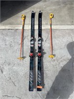 Elle Kevlar dynastar skis with rossionol bindings