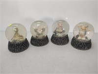 4  Snow Globes