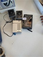 Vtg Sanyo battery powered stereo cassette player,