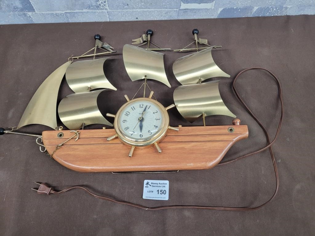 Vintage brass/wood clock