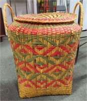 WOVEN BASKET WITH LID - 2 HANDLES