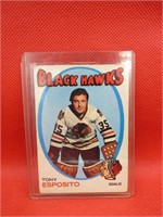 1971-72 Tony Esposito OPC Hockey Card #110