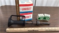 Uniset fasteners & gun