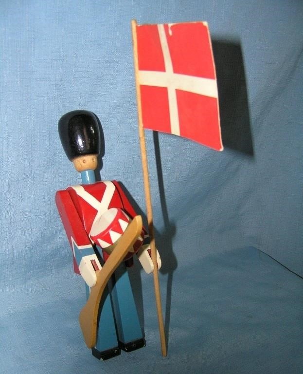 Vintage 1950s English soldier of the Royal King's